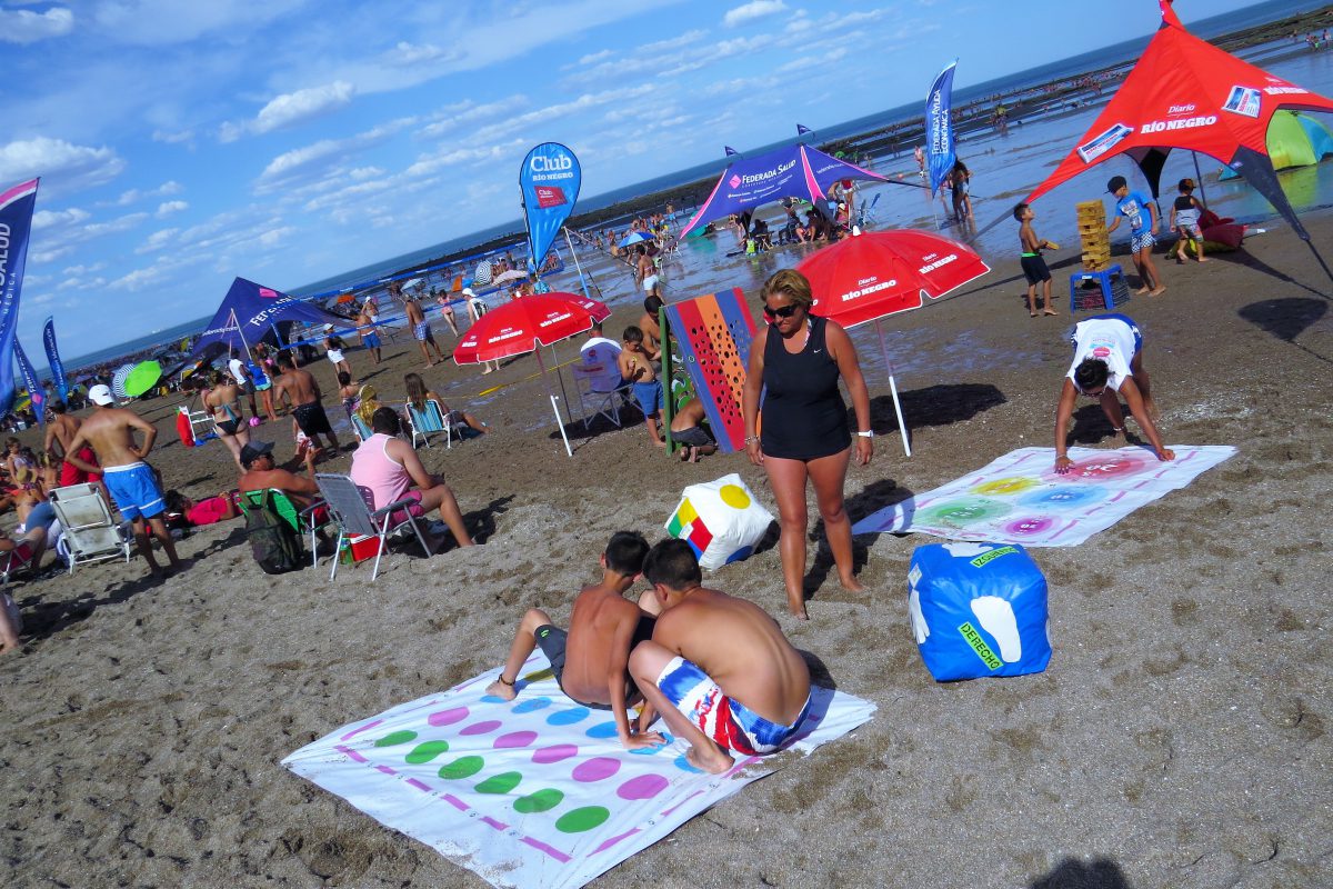 JUGAR Y MOVERSE ES SALUDABLE