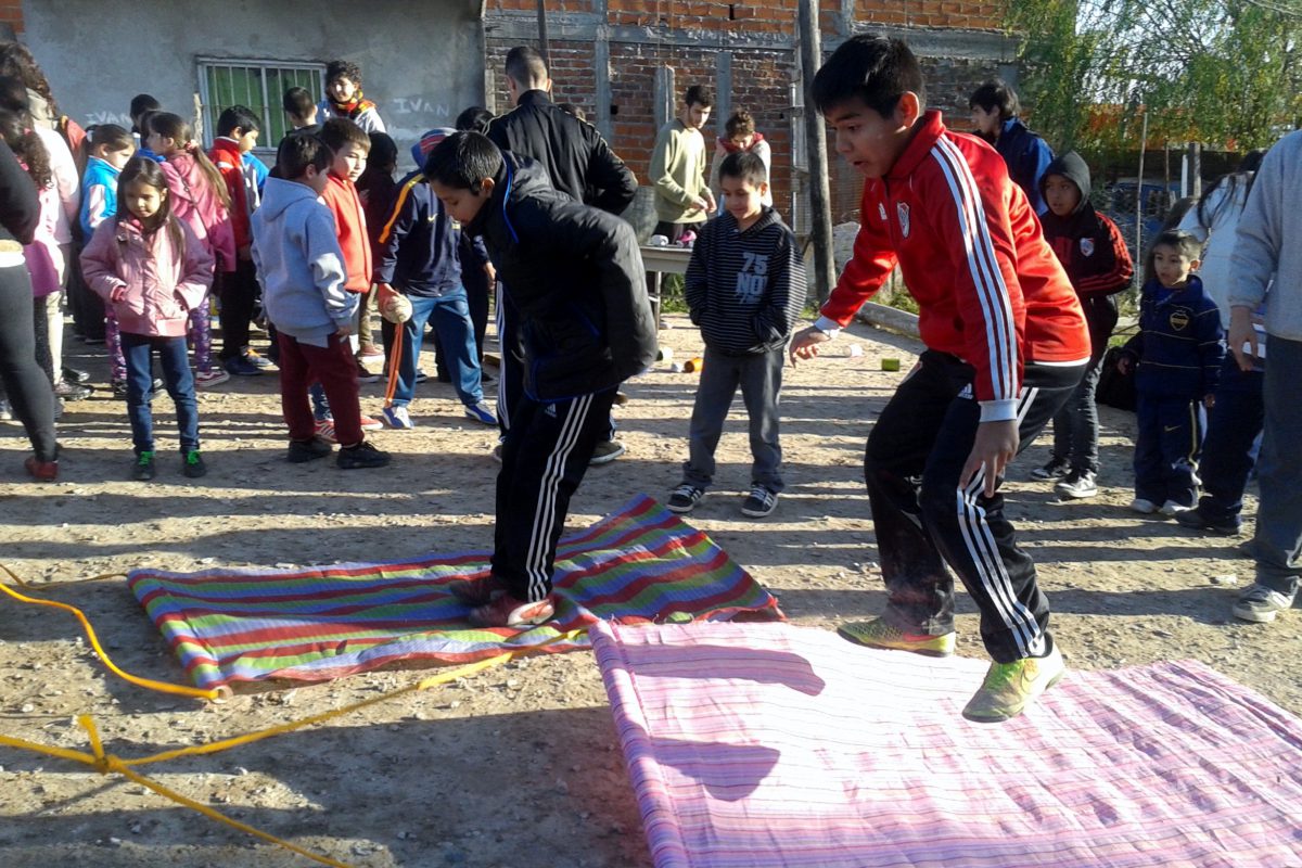 LAS PRÁCTICAS RECREATIVAS GRUPALES EN EL MARCO DE LA CALIDAD DE VIDA COMUNITARIA