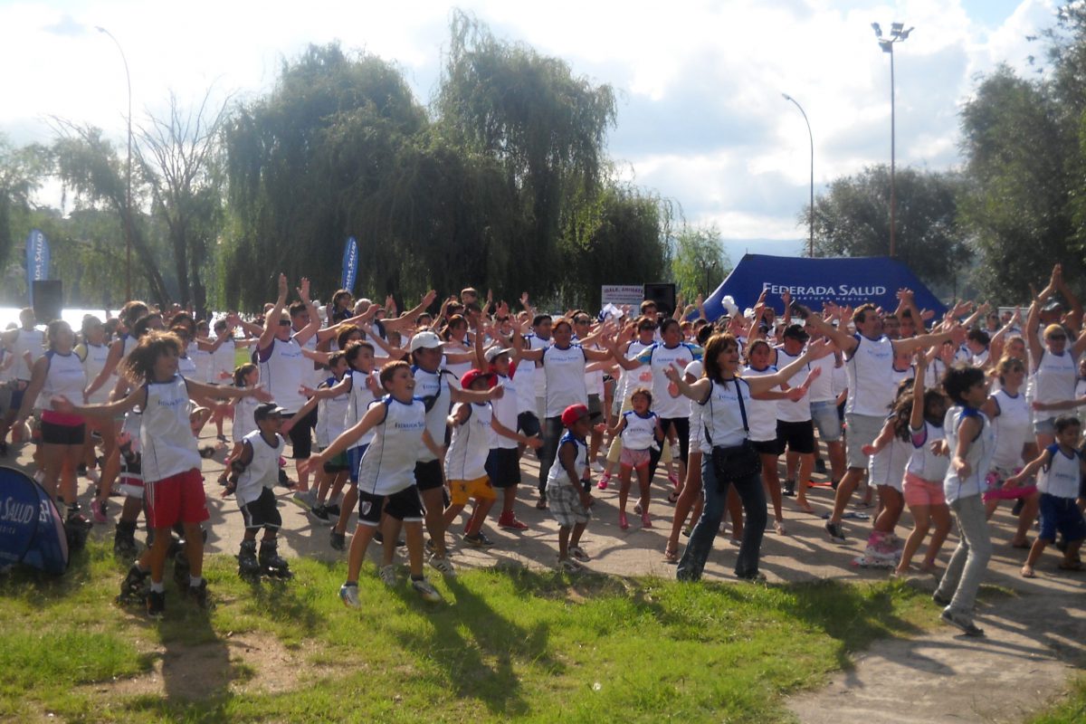 UN ACERCAMIENTO A PRÁCTICAS DEL “BUEN VIVIR” MEDIANTE LA ZUMBA