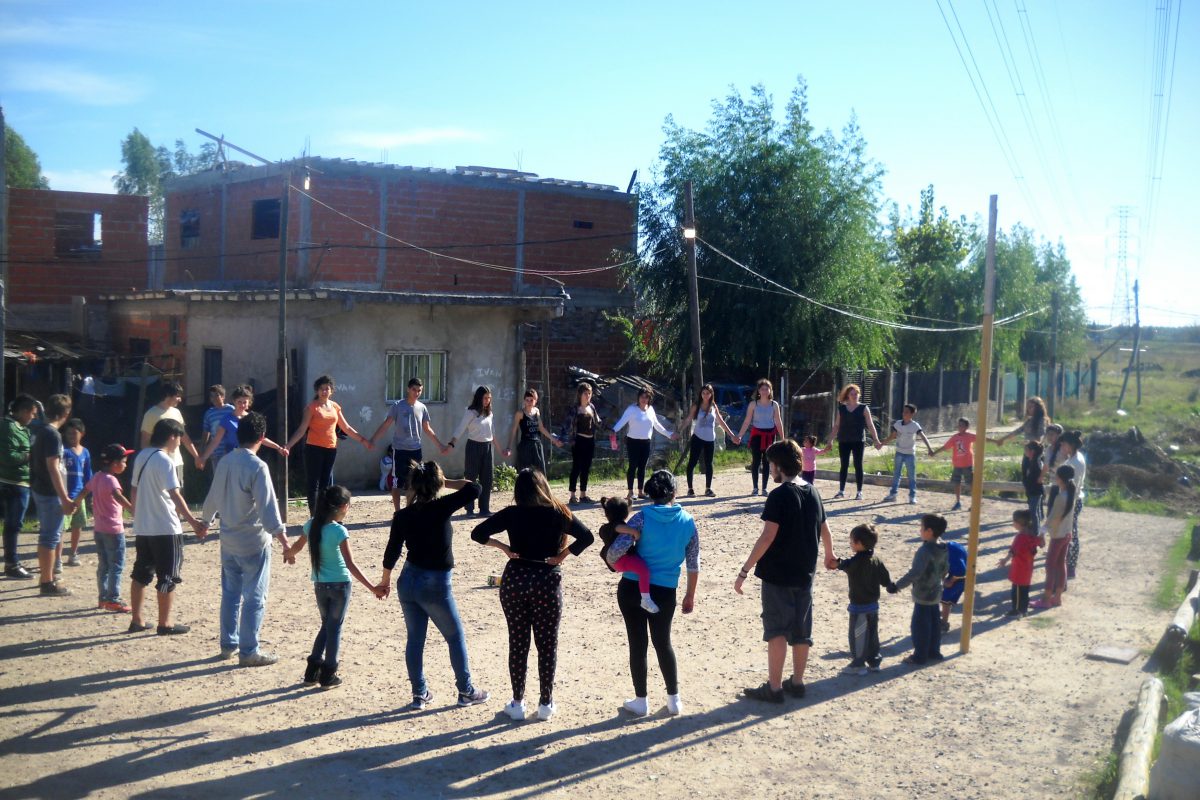 LAS PRÁCTICAS RECREATIVAS GRUPALES EN EL MARCO DE LA CALIDAD DE VIDA COMUNITARIA